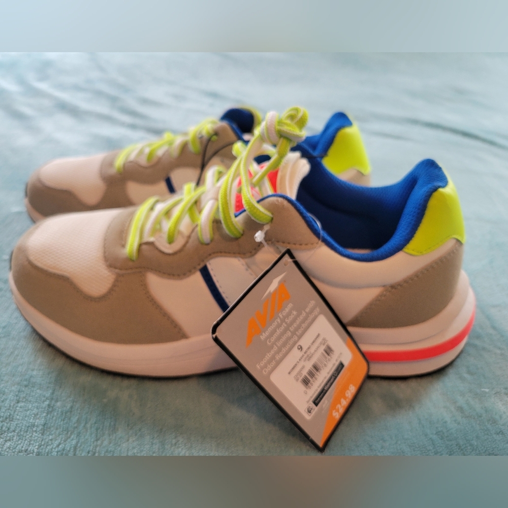 Avia Women's Tennis Shoes